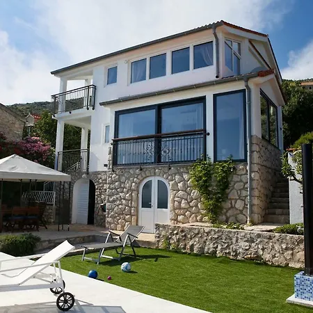 Villa Anabela *